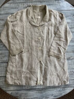 As new, flax linen Lagenlook swing coat, fully lined, pearl buttons